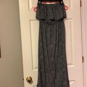 Black and white strapless maxi